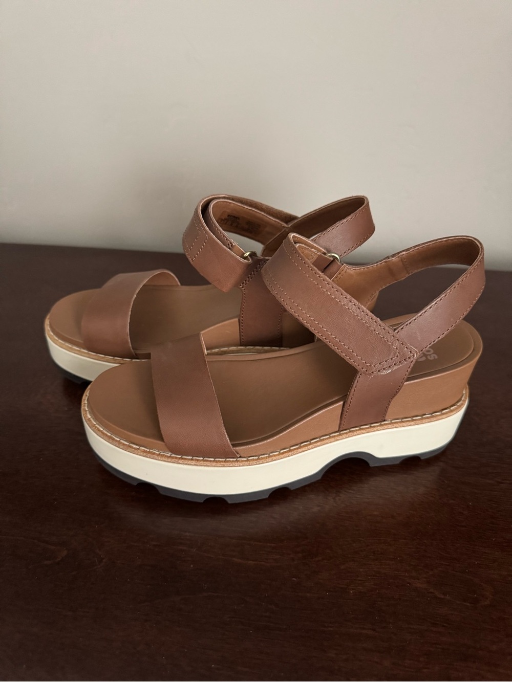 Sorel Joanie IV Y Strap Wedge Leather Sandals
